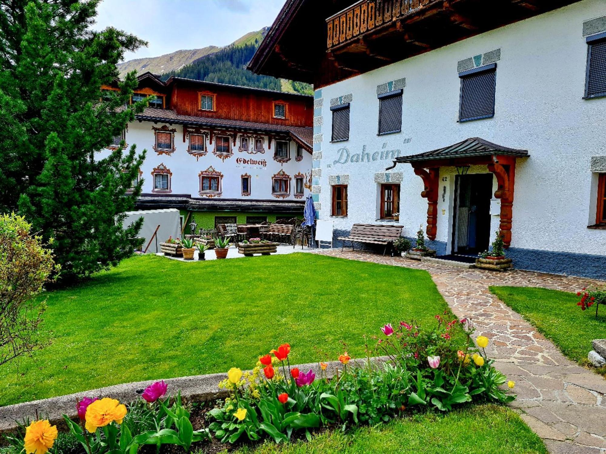 Haus Daheim Bed and Breakfast Berwang Eksteriør billede