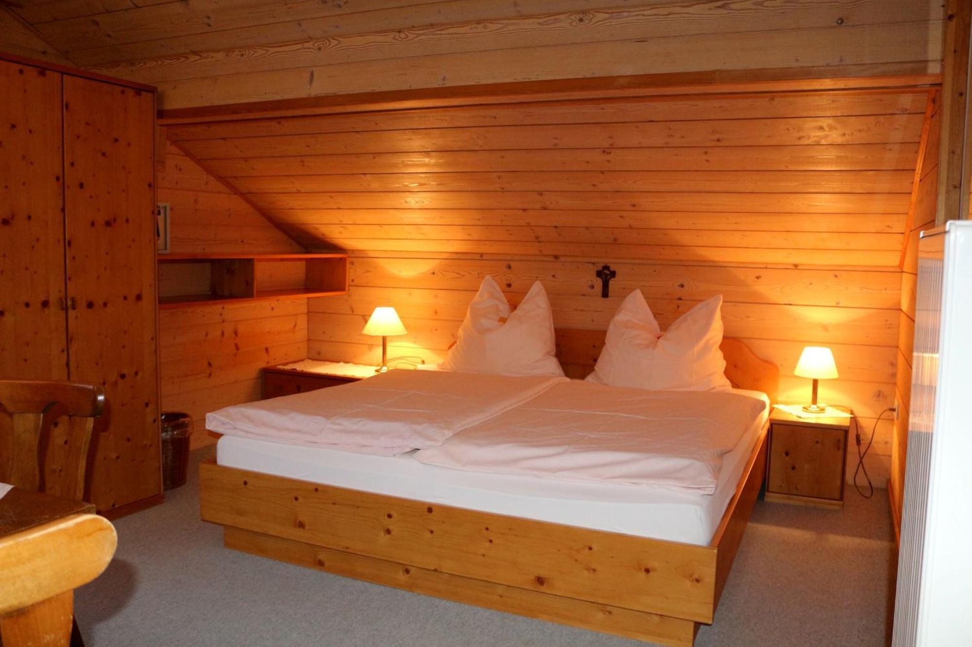 Haus Daheim Bed and Breakfast Berwang Eksteriør billede