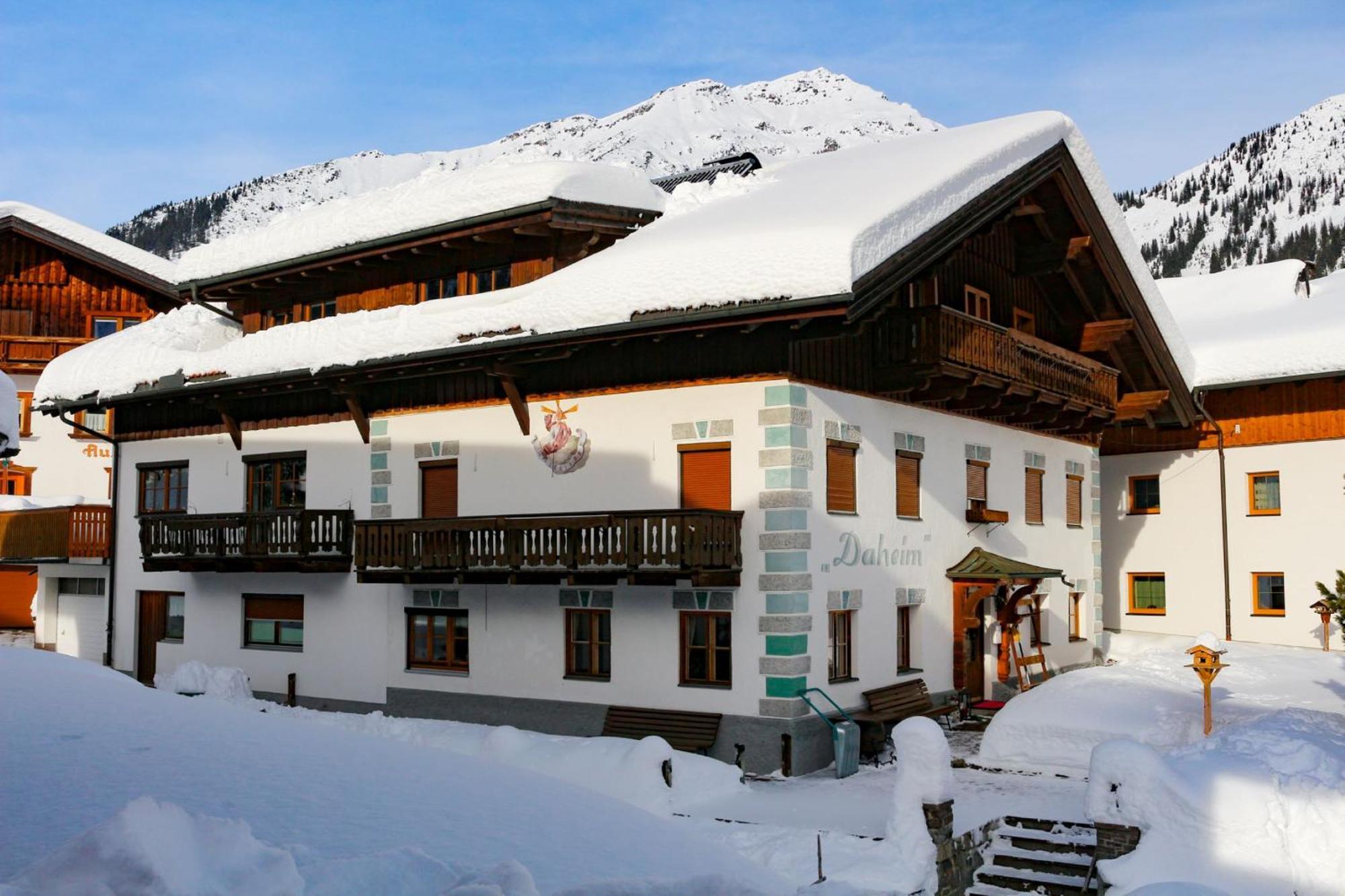 Haus Daheim Bed and Breakfast Berwang Eksteriør billede